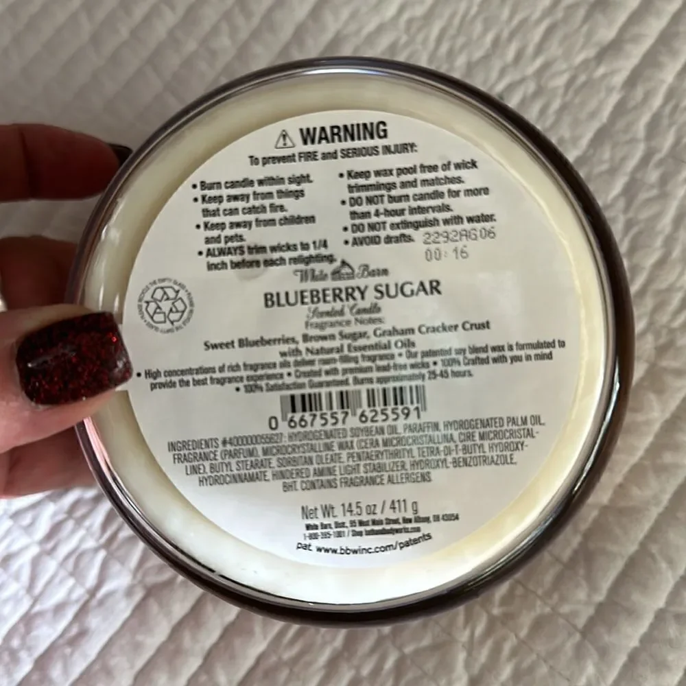 Bath & Body Works 3 Wick Scented Candle Blueberry Sugar